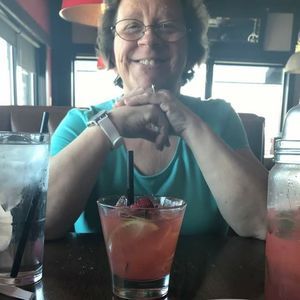 Meet your Posher, Robin